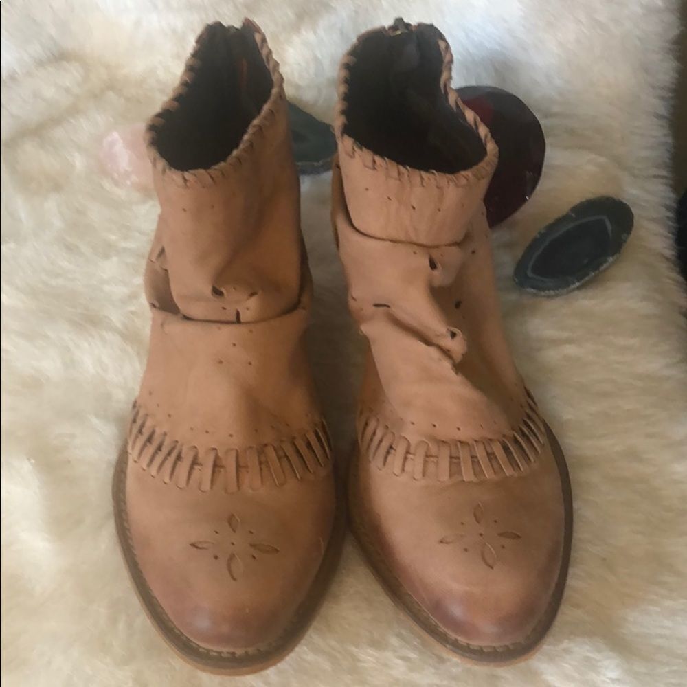 Rebels booties 7 (1584)